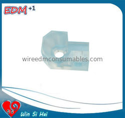 चीन 20EC090A404 = 1 मैकिनो ईडीएम पार्ट्स वायर गाइड के लिए उपभोक्ता प्लास्टिक धारक आपूर्तिकर्ता